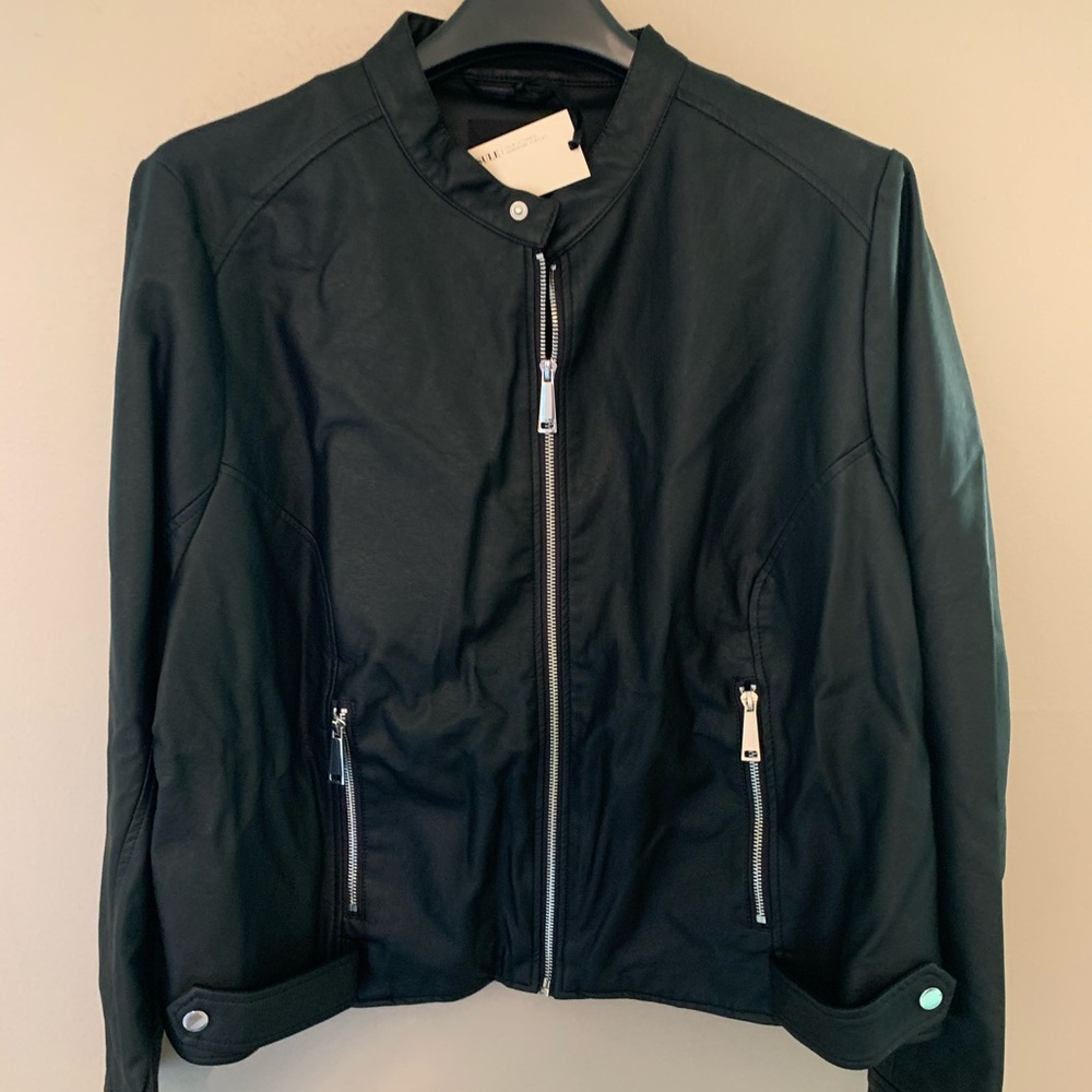 NWT lightweight faux leather. Silver hardware